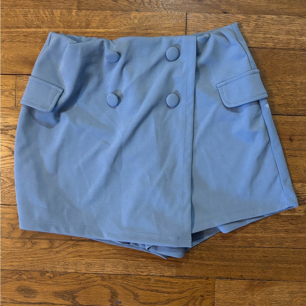 Blashe Women’s Skort, Size Medium, Excellent Condition!